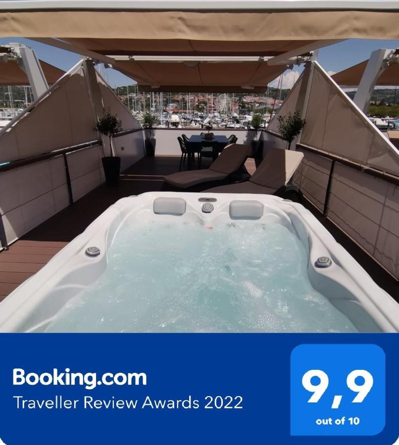 Floating House - Sunset Villa ปอร์โตรอซ ภายนอก รูปภาพ